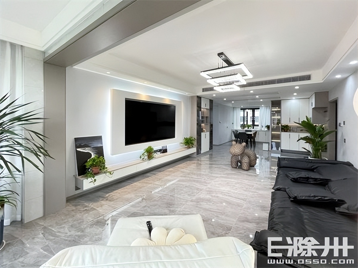 驱车一小时看了一个二十米的古镇,驱车半个小时才到达目的地