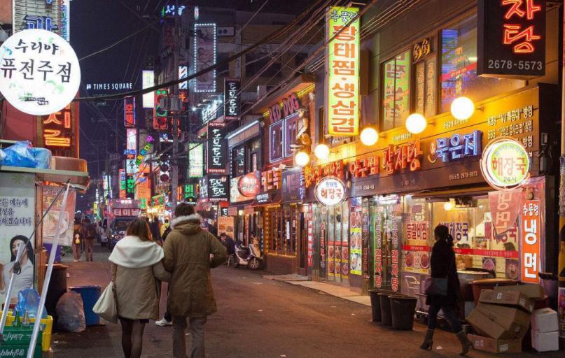 韩国色情业为何如此猖獗?100多万女性受害,打黄18年越打越黄?