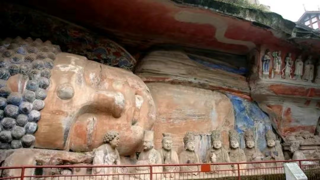 中国四大直辖市，拥有国家5*级A**旅游景区25个，列举出来共享