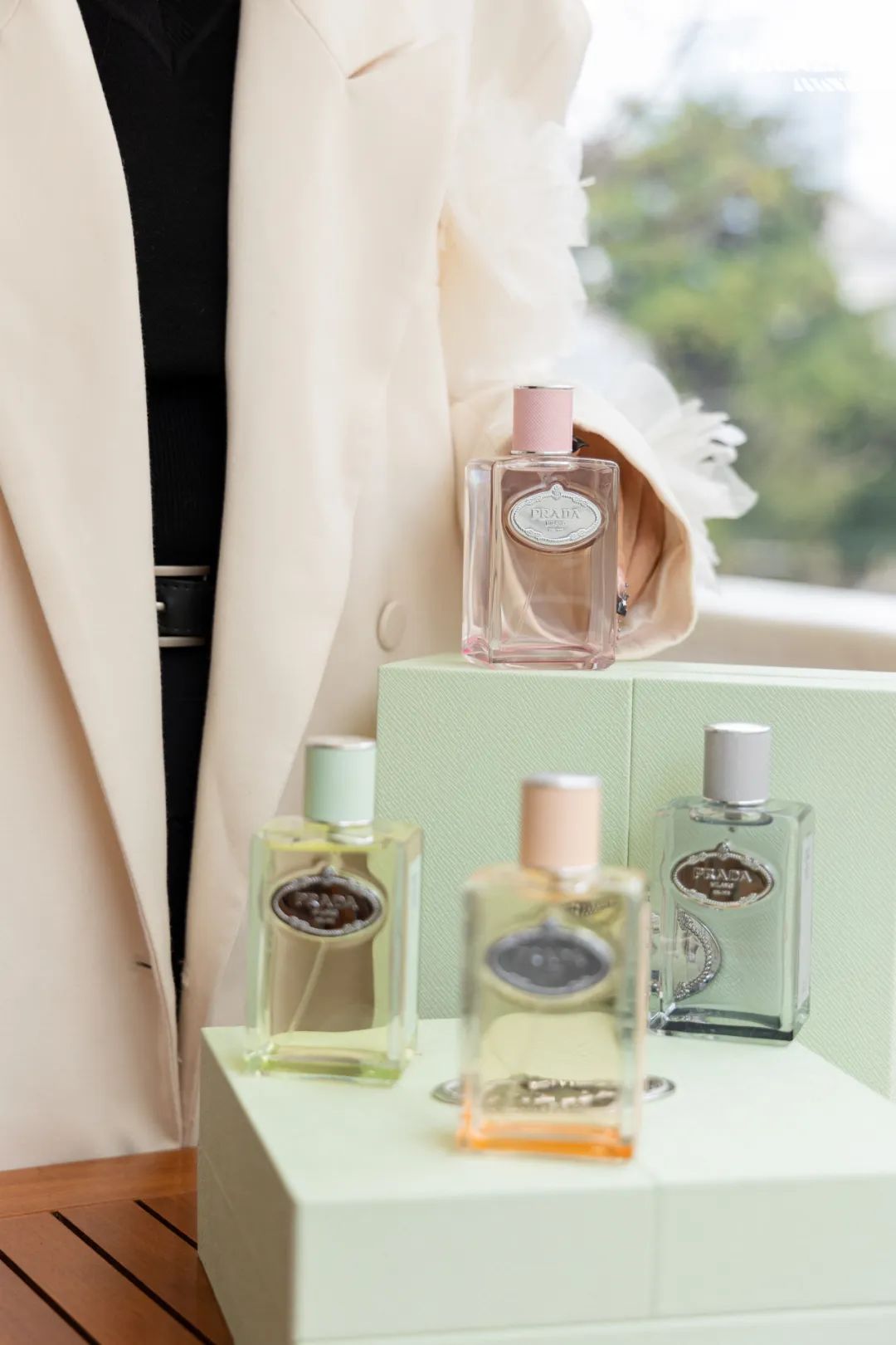 prada步入2021新意境,prada2019早春官网