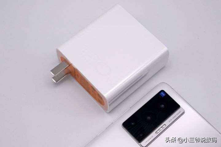 vivo快充和iqoo闪充通用吗,vivoiqoo充电器推荐闪充