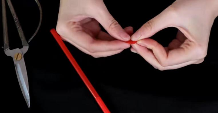 衣服拉链坏了怎么修复最快,衣服拉链坏了别花钱换张纸就能修