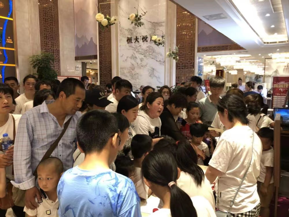 保利佛山住宅3万一套带装修,佛山保利地铁口公寓租多少钱