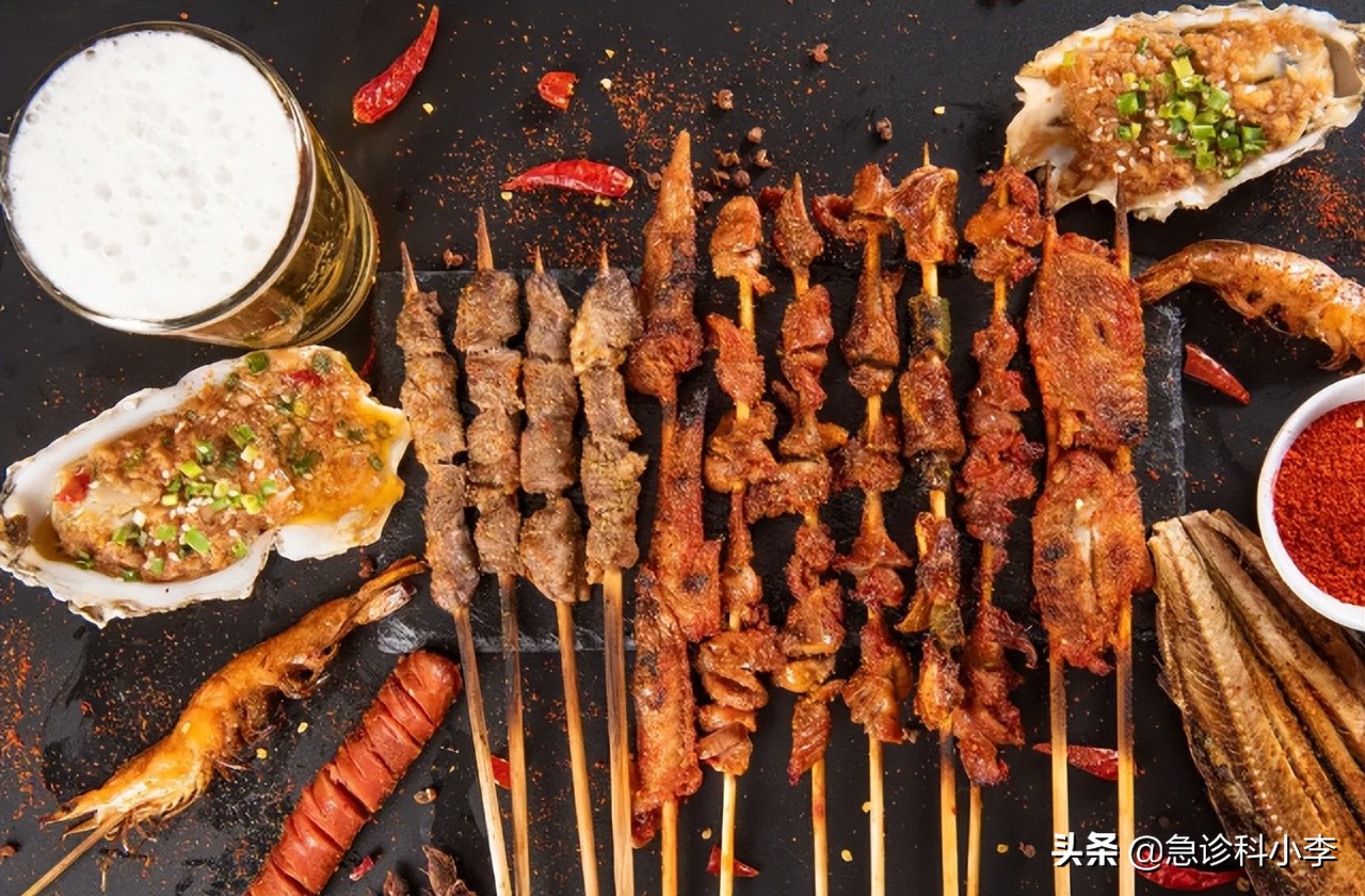 28岁小伙频繁腹痛一查竟是肝癌,70岁大爷腹痛难忍医生一看ct