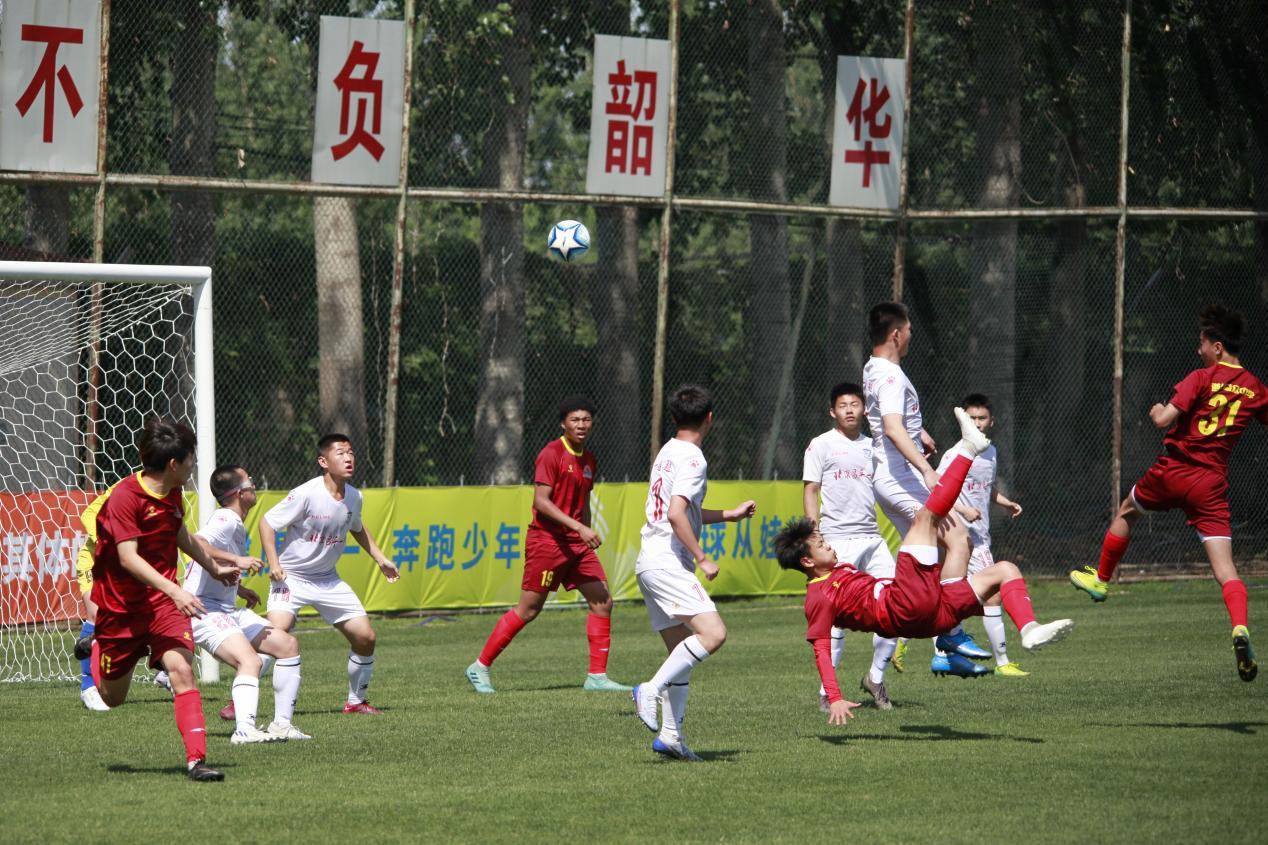 女足前主教练,女足前主帅带民办学校造黑马