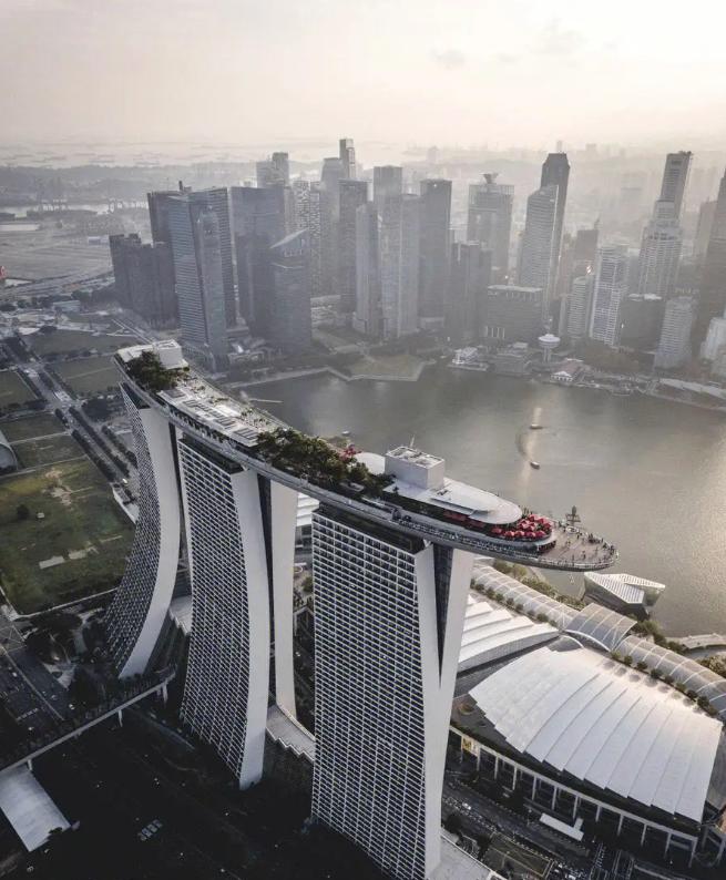 新加坡滨海湾金沙酒店在哪里,新加坡滨海湾金沙酒店的视频