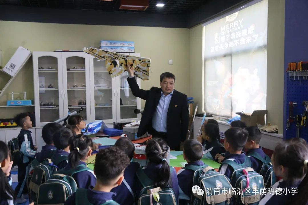 涓板窞骞煎皬琛旀帴,涓拌崼