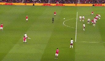 曼联35w周薪,曼联3万周薪水平