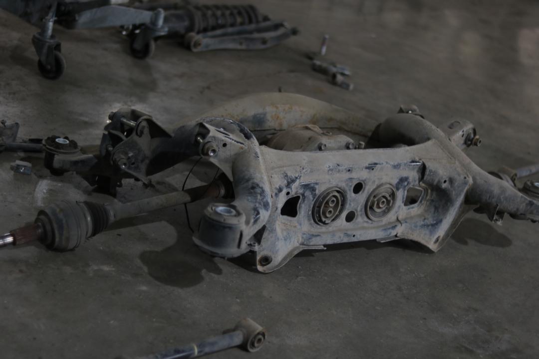 皇冠3.0经典老车翻新复活视频,13代皇冠全车翻新泉州地区