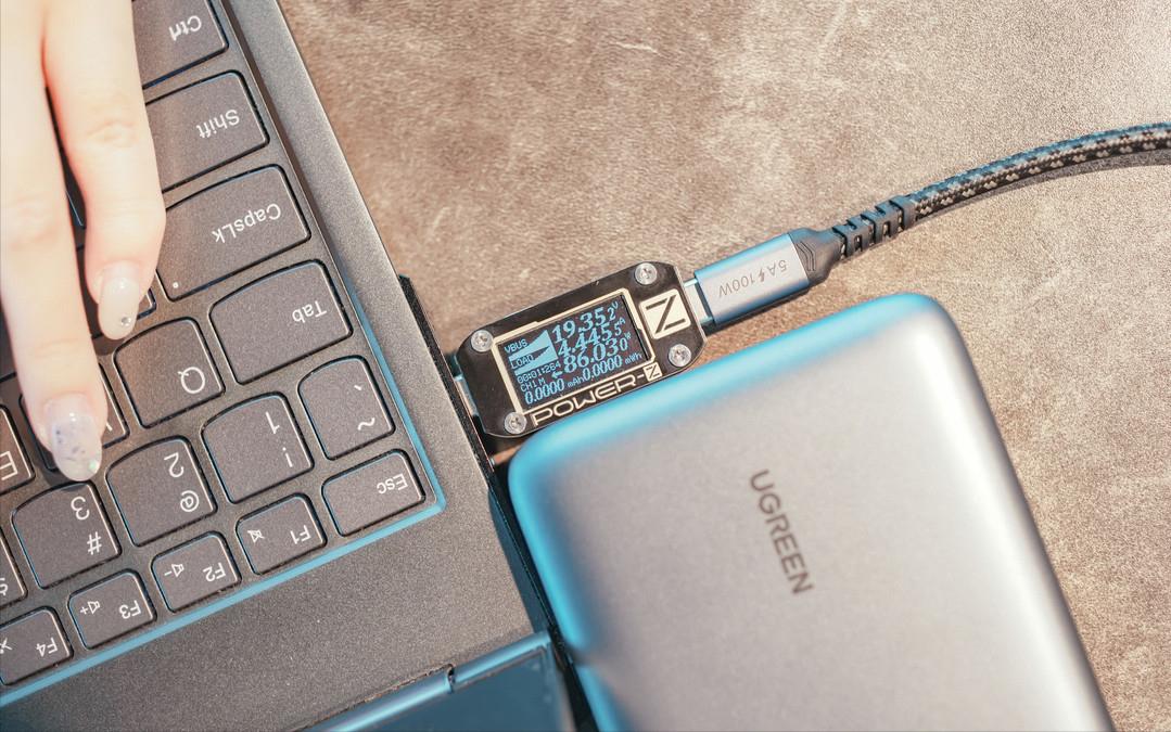 绿联充电宝最高支持多少瓦快充,绿联20000毫安双向快充