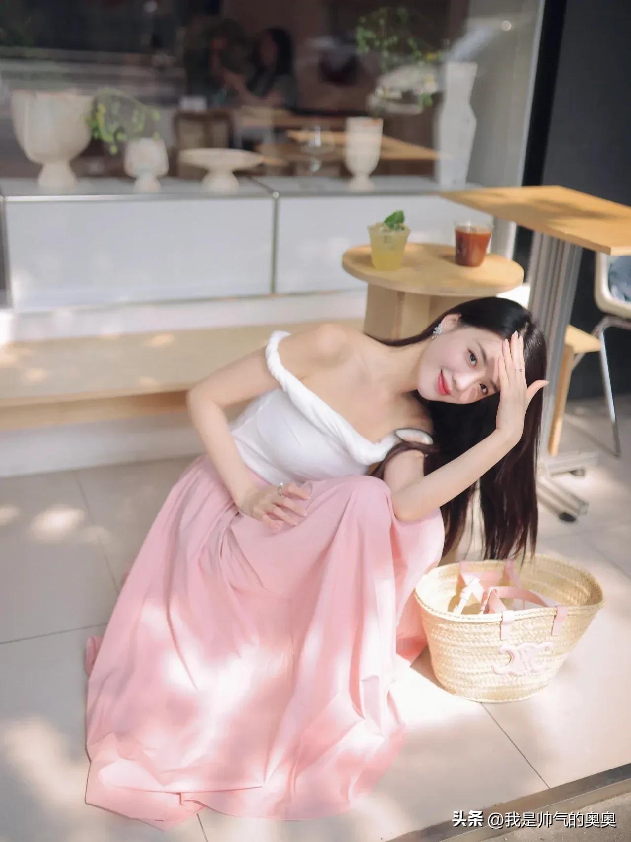 闺蜜让我加她男友微信试探她,闺蜜让我加她老公微信