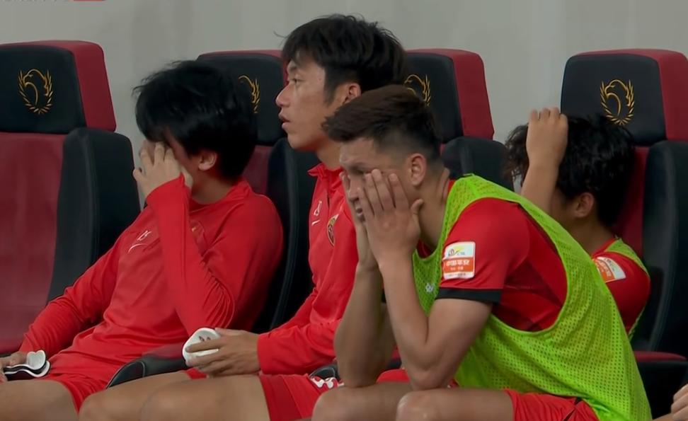 成都蓉城赢球四川球迷的反应,成都蓉城上热搜榜