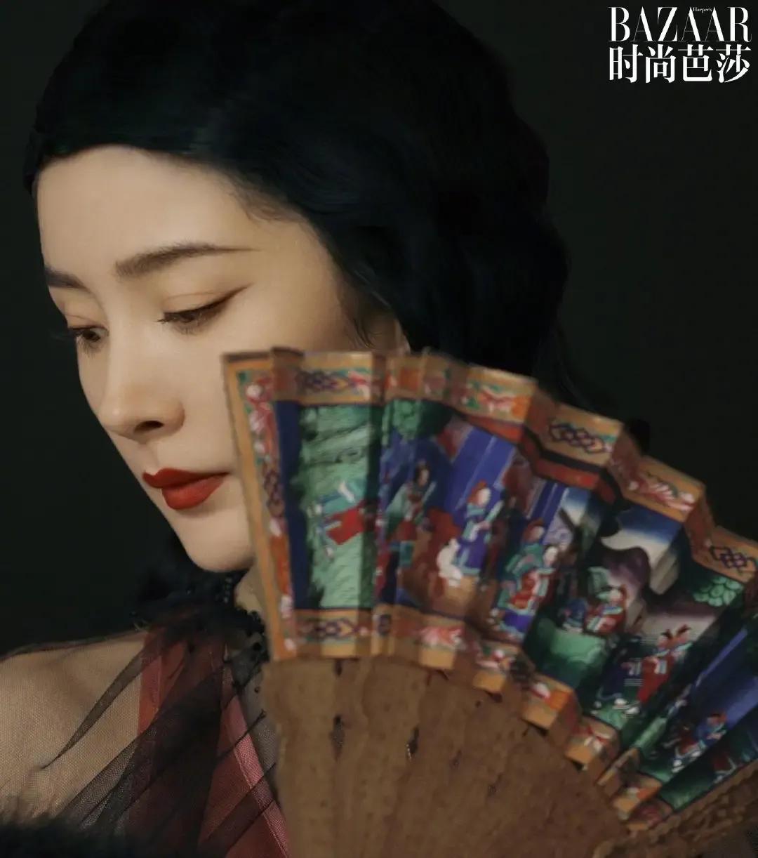 杨幂性感女神内衣秀惊艳照片，离婚后大幂幂放飞自我了！