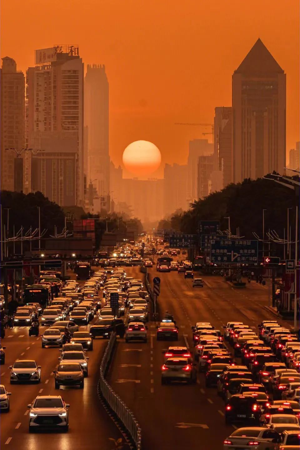 回到小县城朝九晚五,回到朝九晚五的心情说说