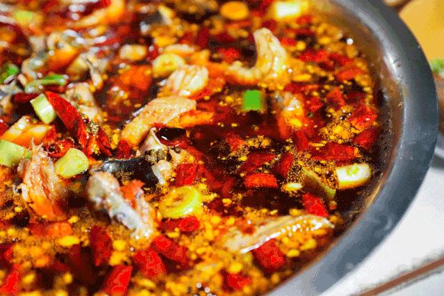 成都推三轮车上菜的苍蝇馆子,吃遍成都100家苍蝇馆子