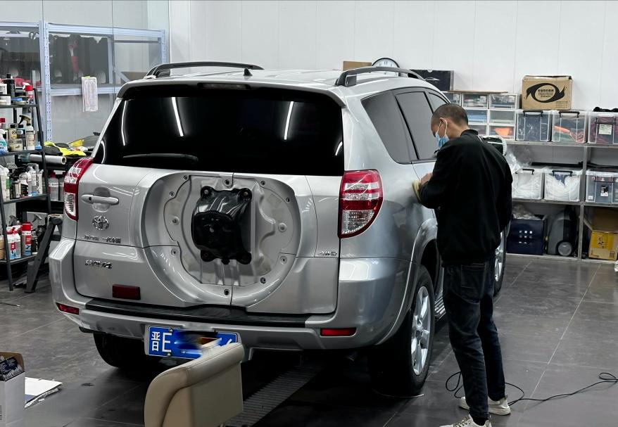 rav4旧款车怎么样,老款rav4翻修