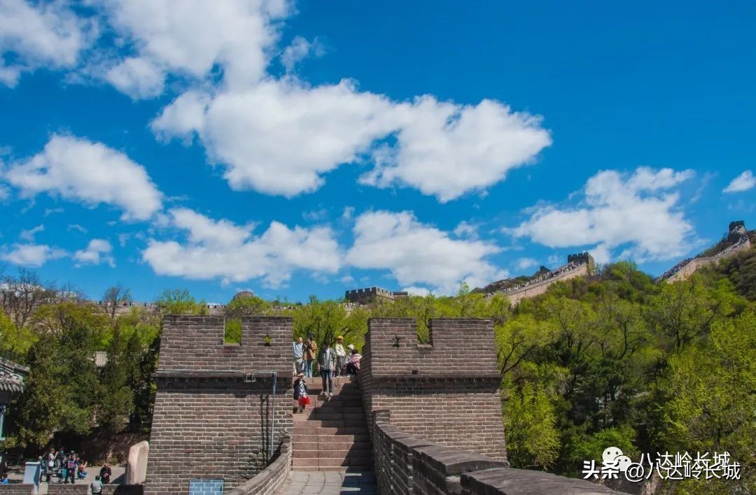 51假期八达岭长城攻略,八达岭长城景区周末几点去不排队