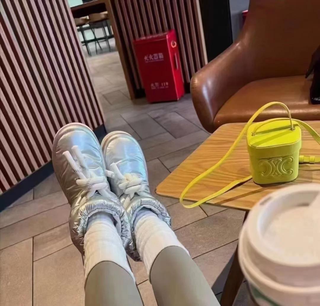 blackpink全员喜欢什么颜色,blackpink三个人穿一样的鞋