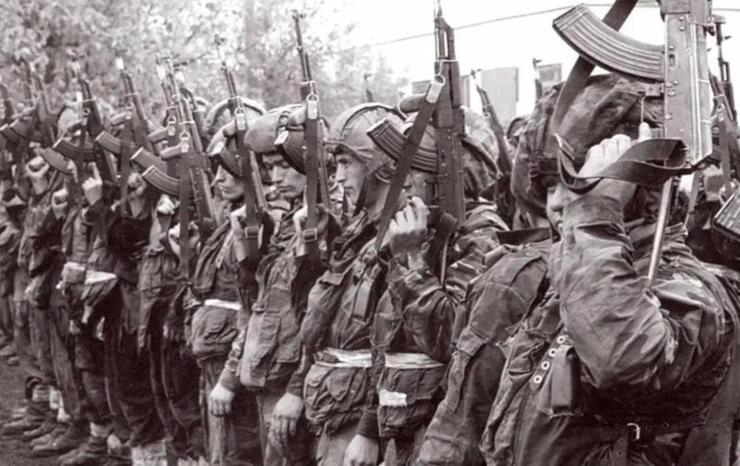 俄罗斯总统普京与叶利钦的关系,俄罗斯人如何评价普京和叶利钦