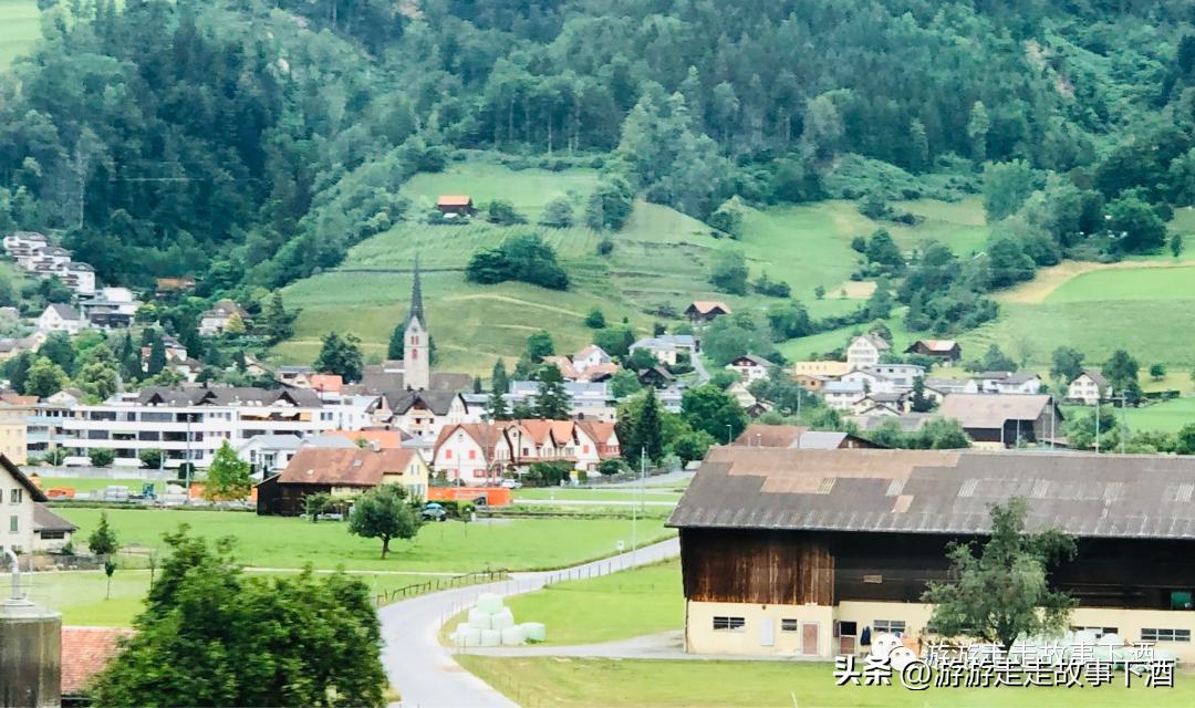 欧洲瑞士旅游线路,卢塞恩金色山口观光火车
