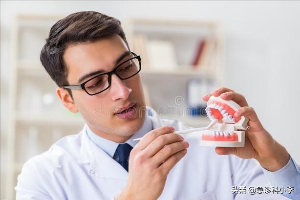 牙缝里的牙结石如何清除干净,在牙缝里的牙结石要怎么去除