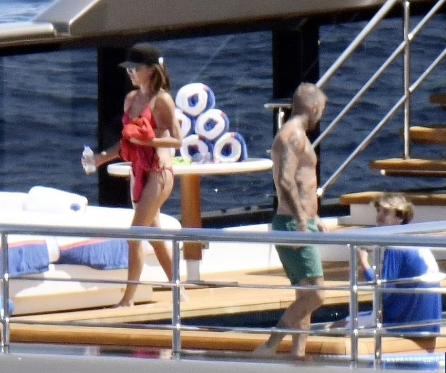 贝嫂承认与儿媳冷战不和,贝嫂跟婆婆闹翻事件视频