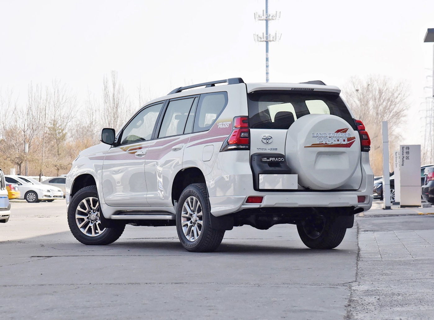 丰田霸道2023款报价及图片,丰田霸道2023款2.7落地价