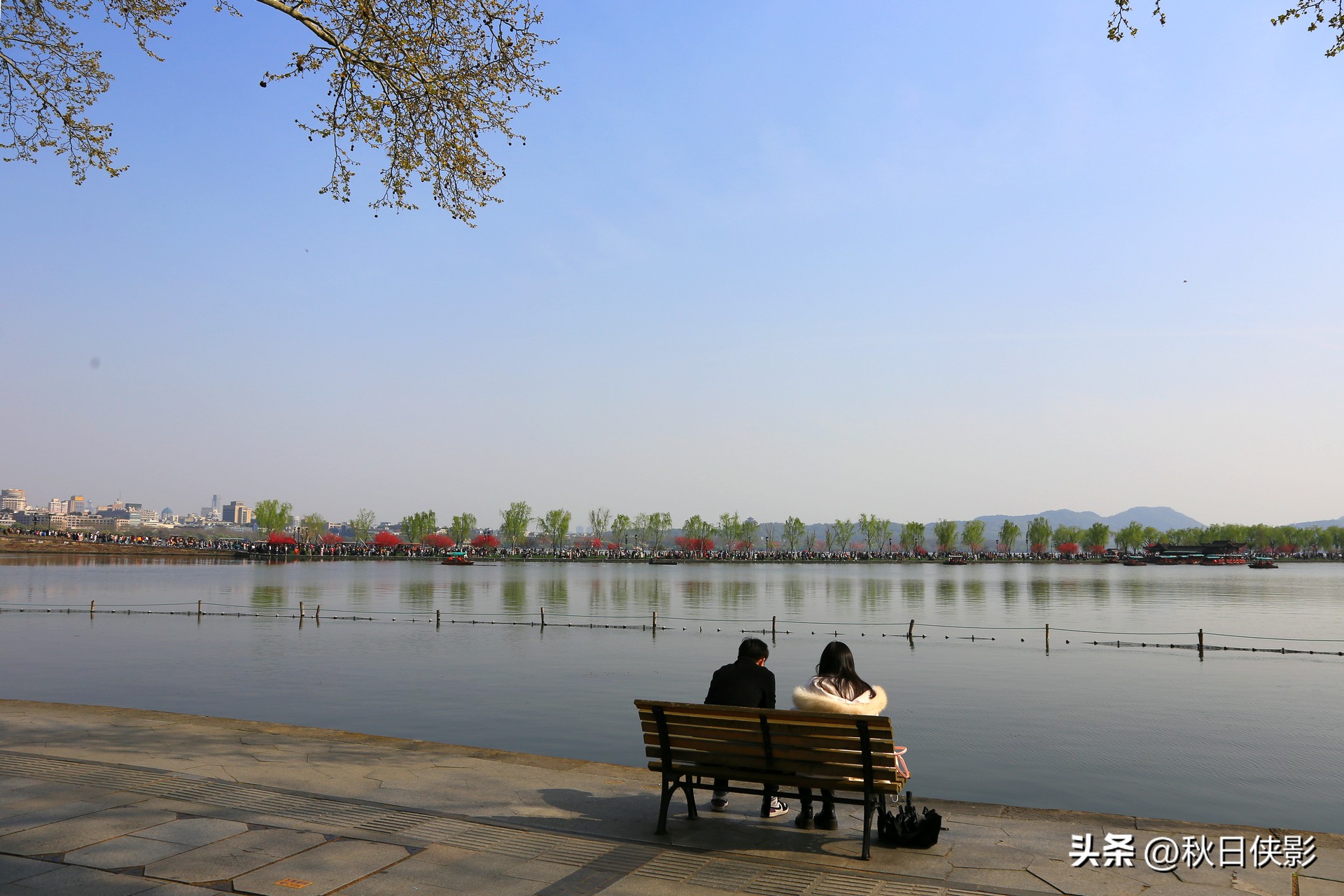 先介绍一下杭州著名的寺院,杭州西湖最著名的寺庙