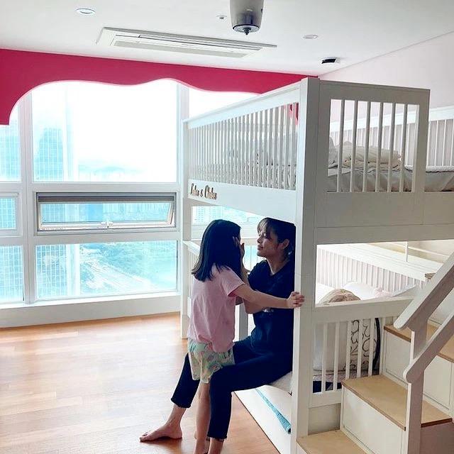 女星怀孕7个月注射185次*品毒**，疯狂堕落，太可悲了