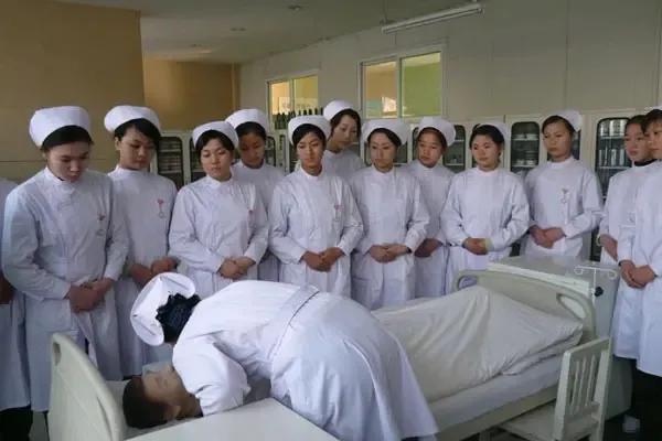 读卫校要知道的知识,报考卫校需要什么条件