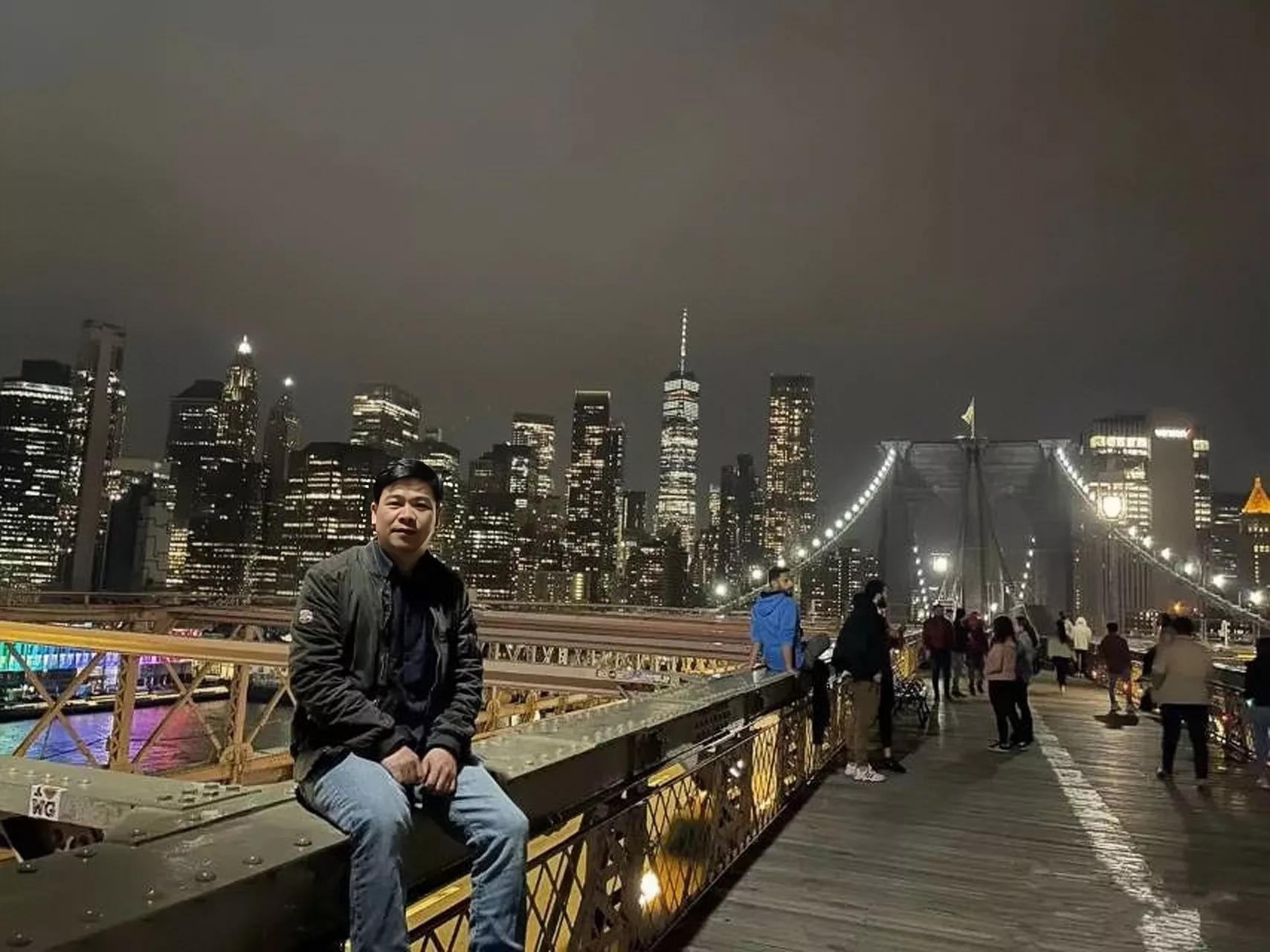 美国开网约车月入5万,小伙开网约车挑战月入两万