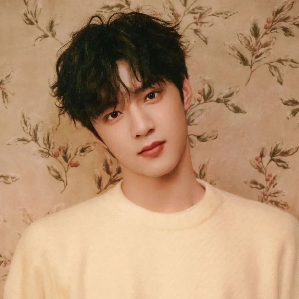 女生头像霸气高冷氛围感,仙气女头像真人氛围感超强