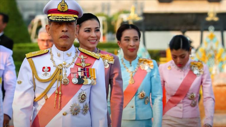 泰国国王有多大的权力和财富,泰国国王的财富从哪里来的