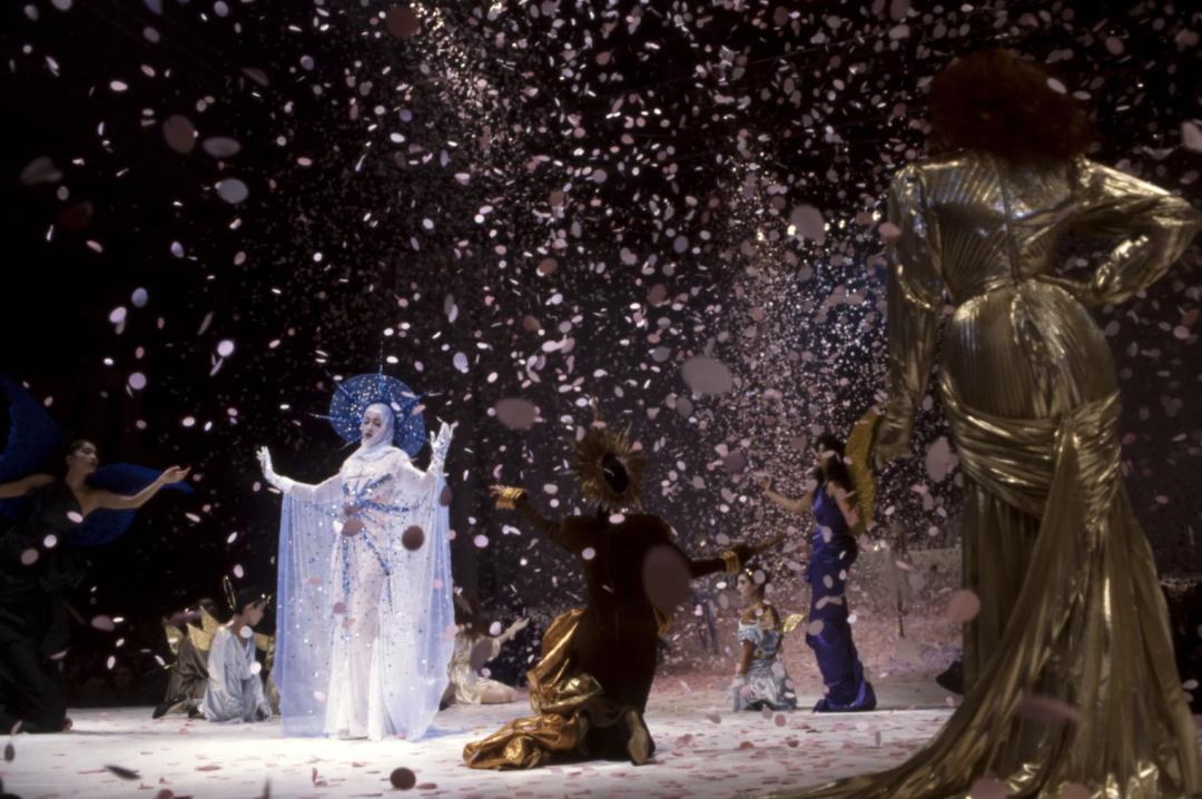 BLACKPINK全员上身的品牌究竟什么来头？