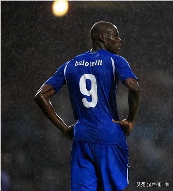 这些熟悉的身影多少老球迷的回忆,那些年我们追逐过的经典粤语老歌