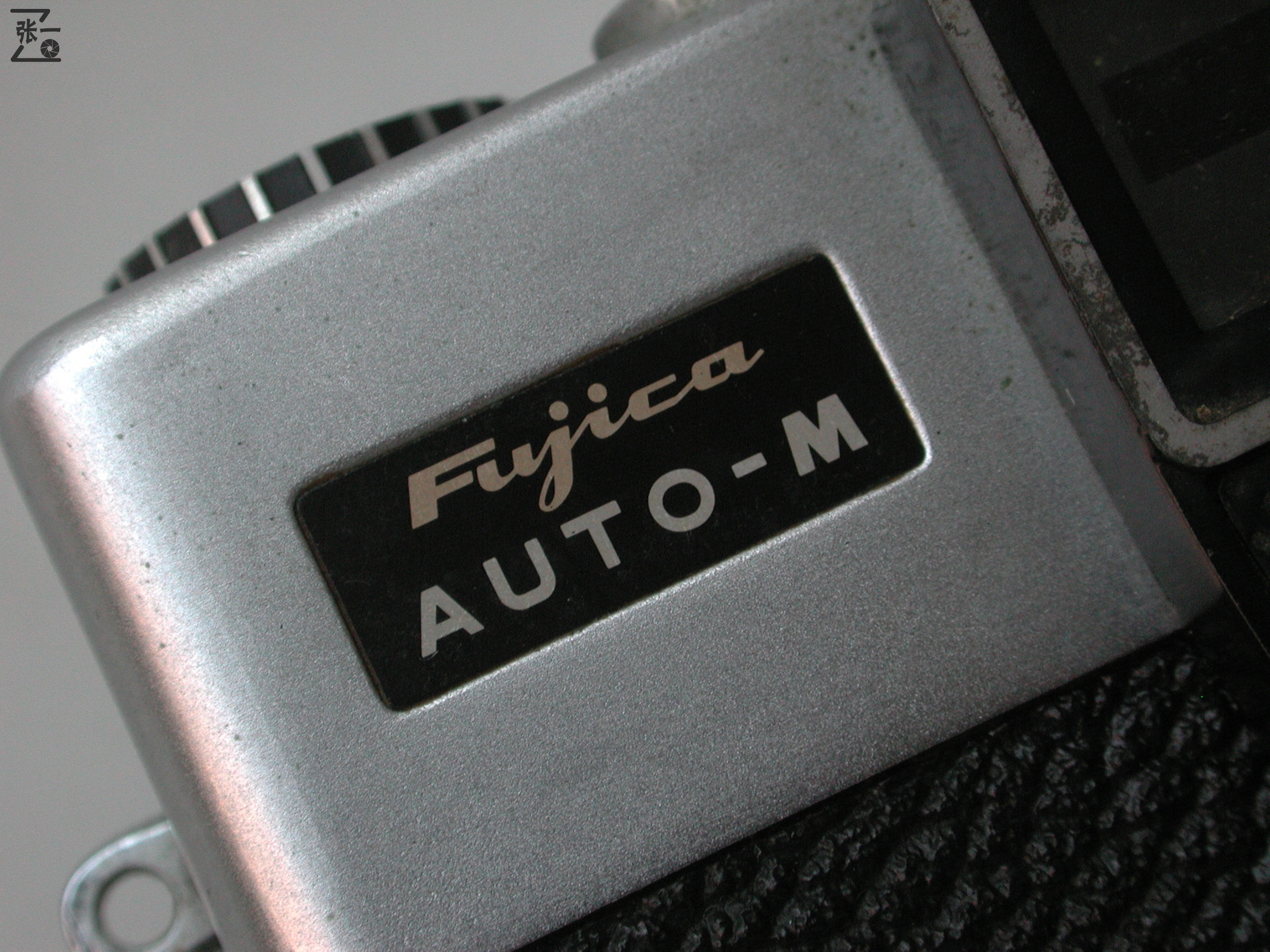 倒片旋钮在机身侧面的日本Fujica35Auto-M旁轴相机!1962年问世