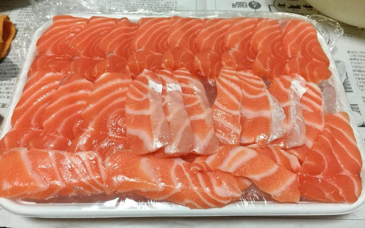 飞跃尴尬期，银渐层才能到达颜值巅峰！吃点啥能发腮呢？