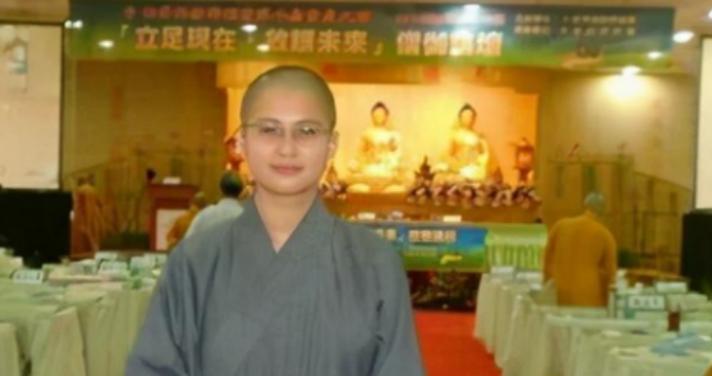 出家的谭家三姐妹,谭家三姐妹剃度出家为尼