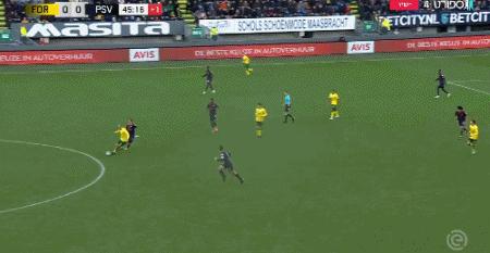 荷甲快速反击破门,足球豪门惨败