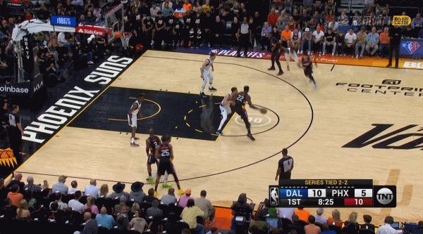 杨毅布克70分,杨毅解说德文布克季后赛集锦