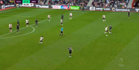 富安健洋远射破门,亚洲第一后卫富安健洋状态