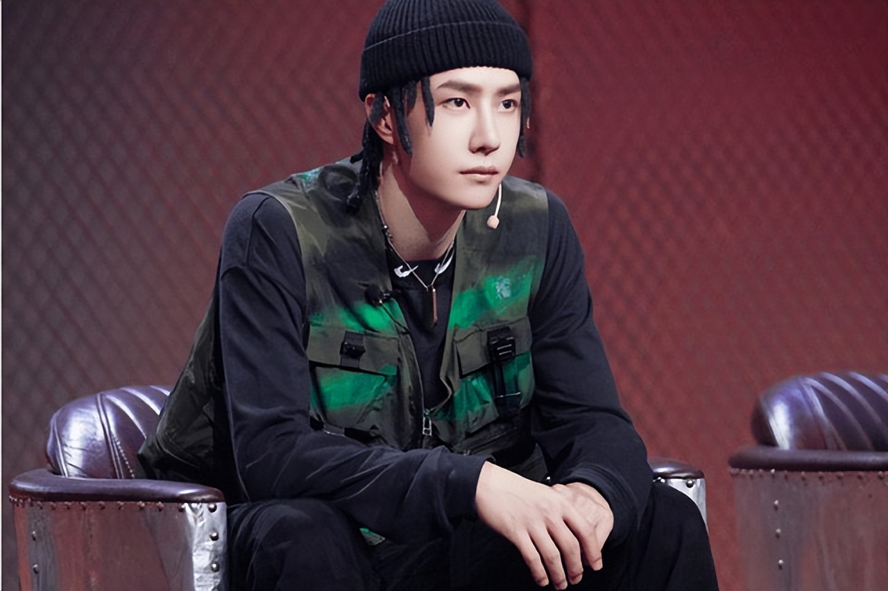 今年七十岁的羽皇，终于迎来全球首位代言人。它为何选择王一博？