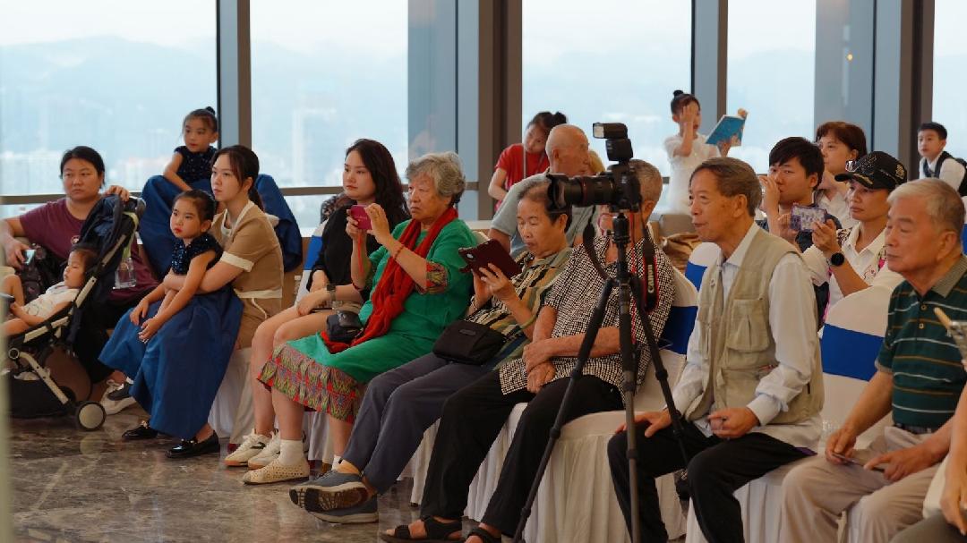 童心伴夕阳|以音符为媒，云端交换旧时光