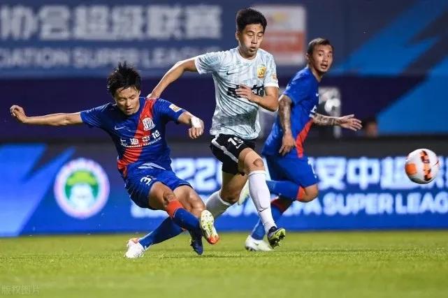 武汉三镇领跑，申花次席，泰山送大连首败，2022中超第5轮