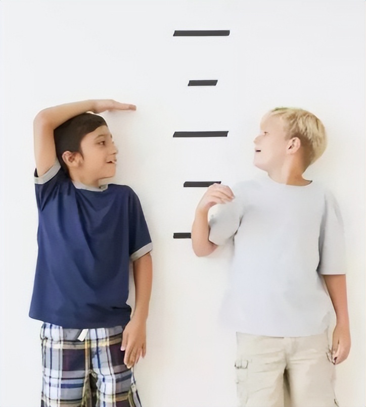 中国第一巨人鲍喜顺，不听医生忠告执意生育，如今儿子身高多少？