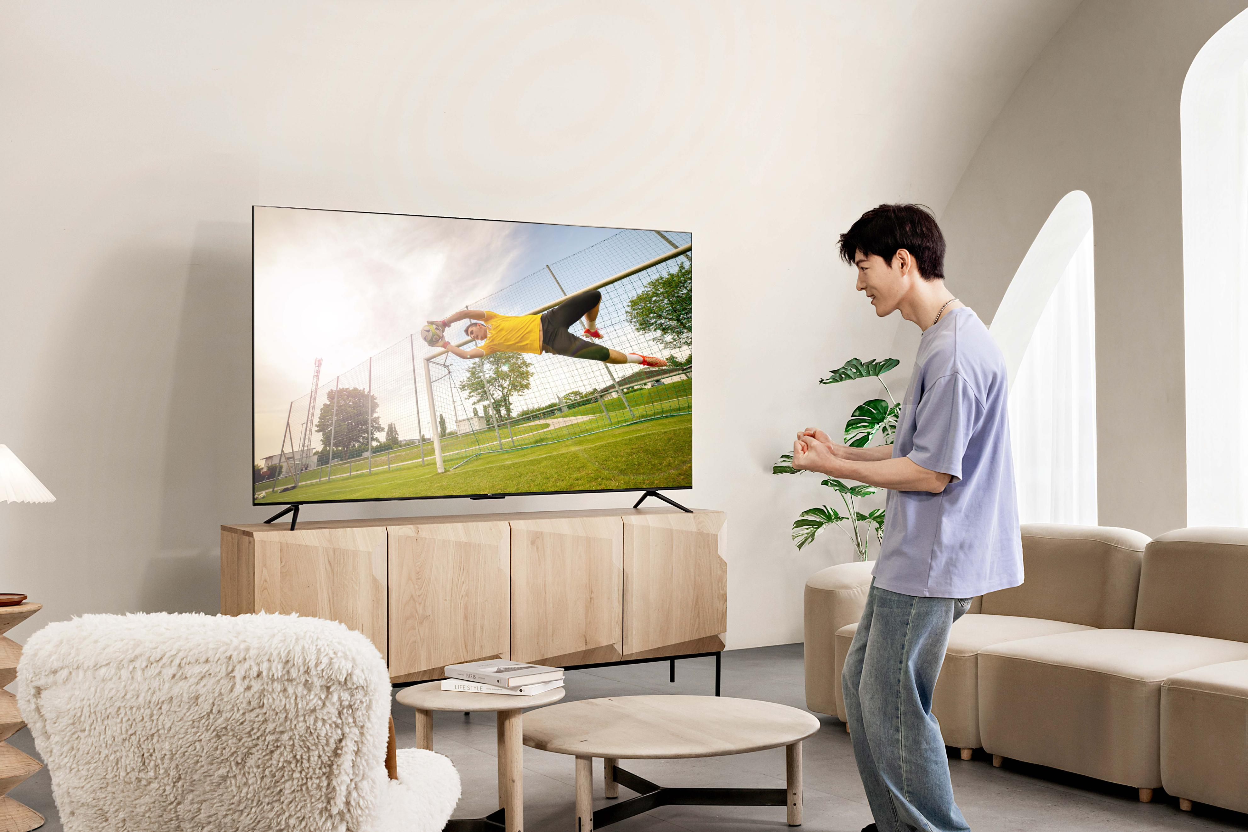 海信电视tcl等大牌2023新品表现,海信和tcl目前最好的75寸电视