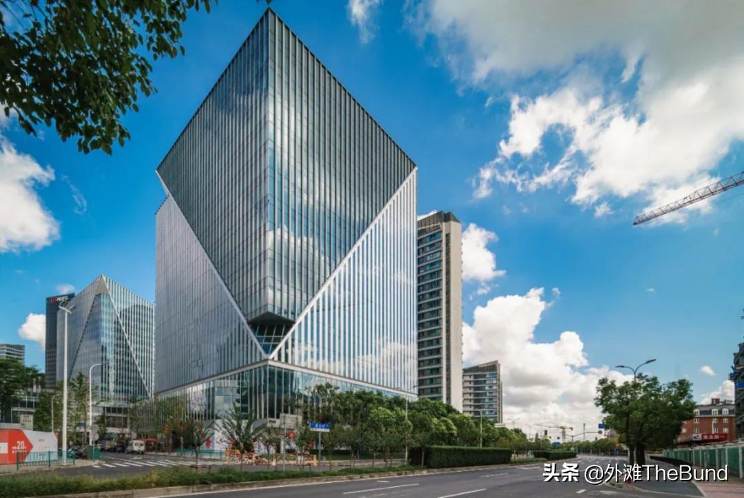 96套房产17亿又一明星夫妇被曝光,上海一亿豪宅被查封