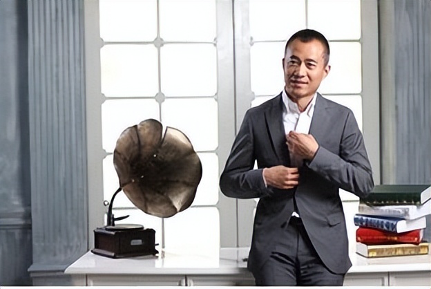 桃色新闻、数典忘祖、作风不良，这6位主持人被央视除名大快人心