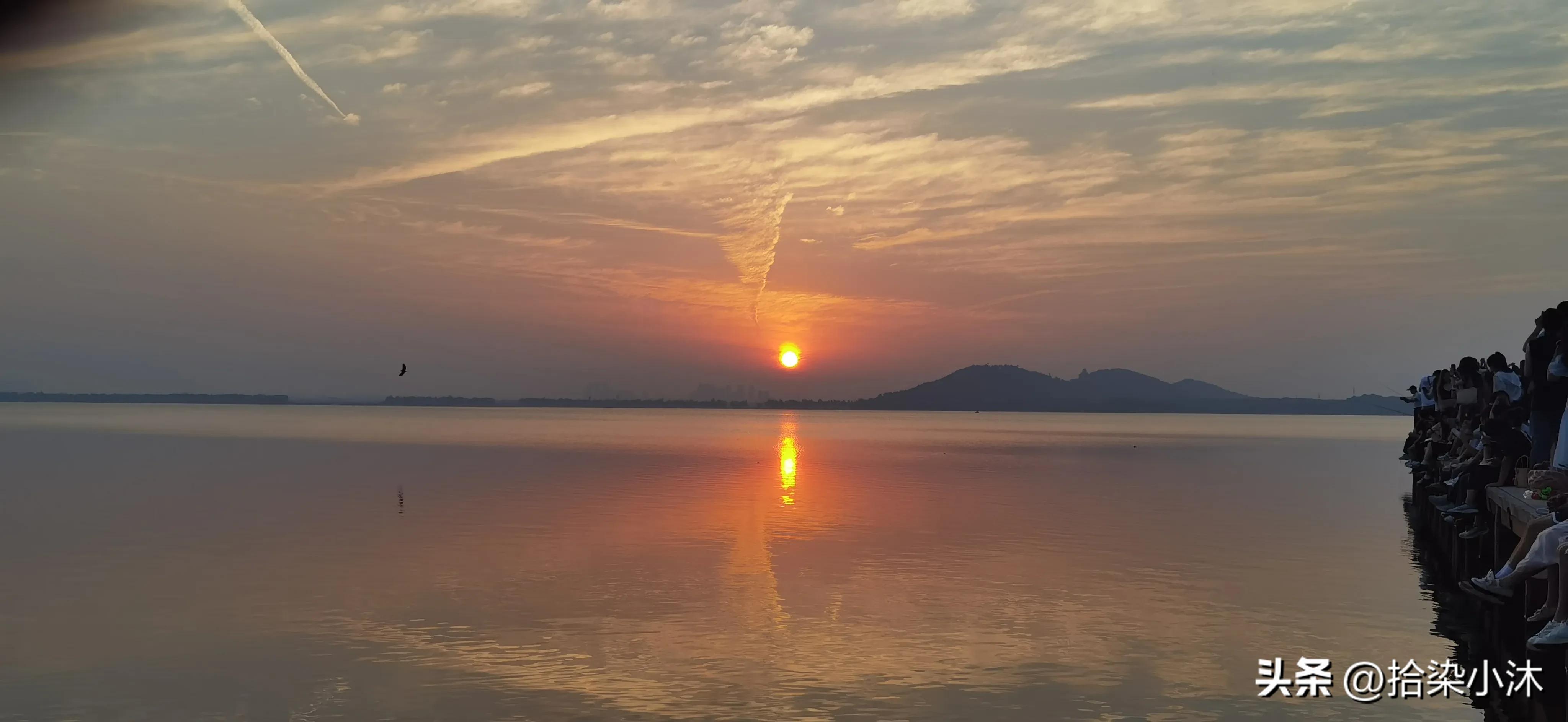 上班还是创业,该创业还是考公务员好迷茫