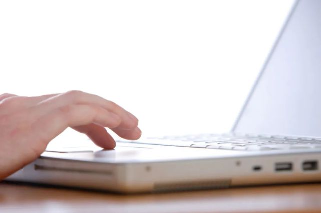 什么时候电脑要关机重启,电脑是一直开机好还是每天关机好